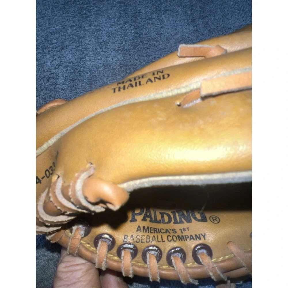 Spalding Stadium Series Youth Baseball Glove Right‎ Hand Throw STS22